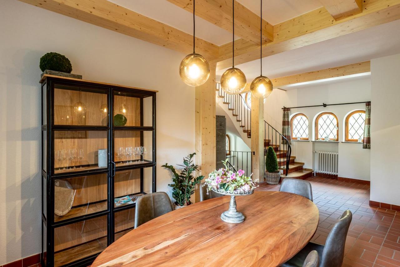 Landhaus Karbach Komplett Oder Einzelne Wohneinheiten Villa Inkl Sauna Bzw Waldhaeuschen Hirten Exterior foto